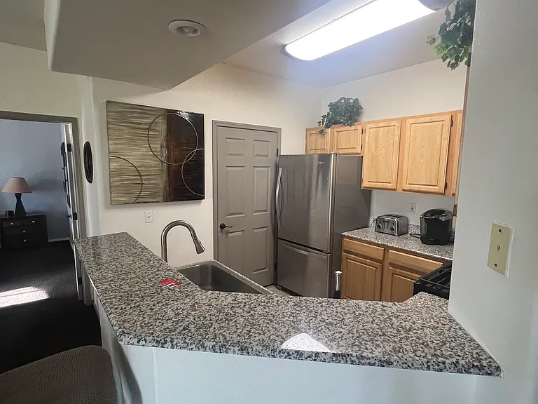 8555 W Russell Rd #2001 — Photo 6