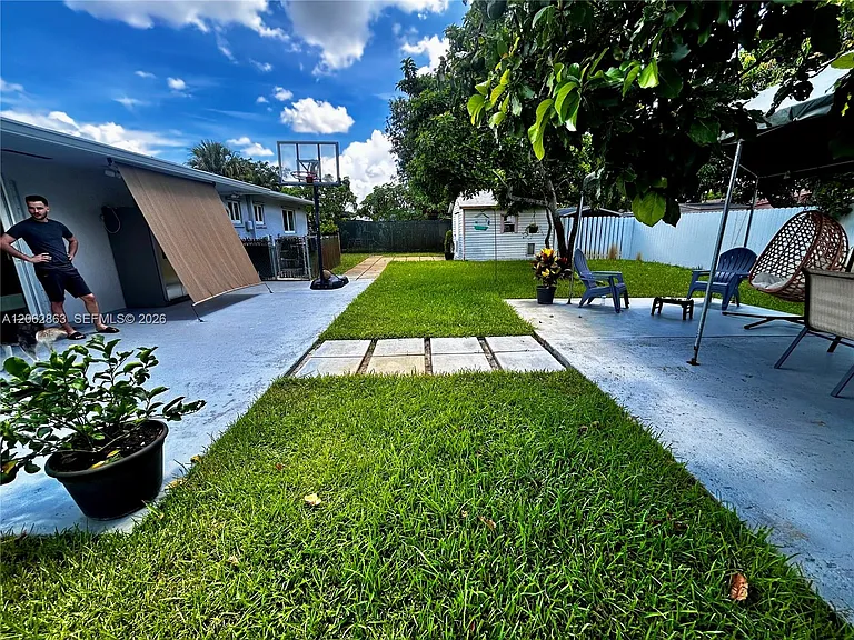 19302 NW 47th Pl — Photo 9