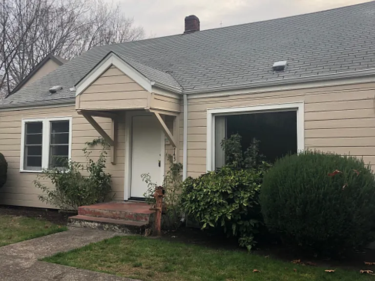 745 W 8th Aly — Photo 1