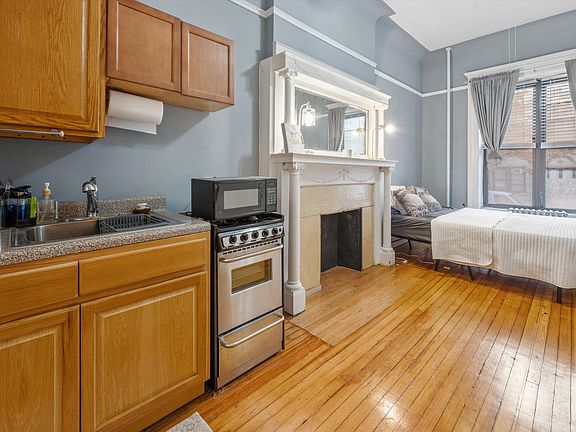 3rd image of 552 W 150th St #2