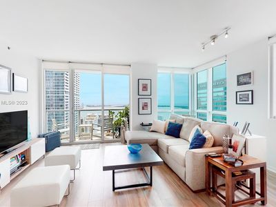(Undisclosed Address), Miami, FL, 33131
