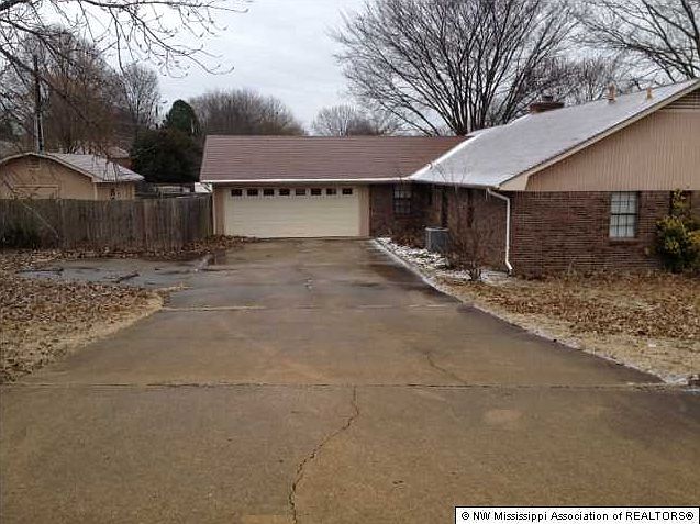2nd image of 7062 Larkfield Rd