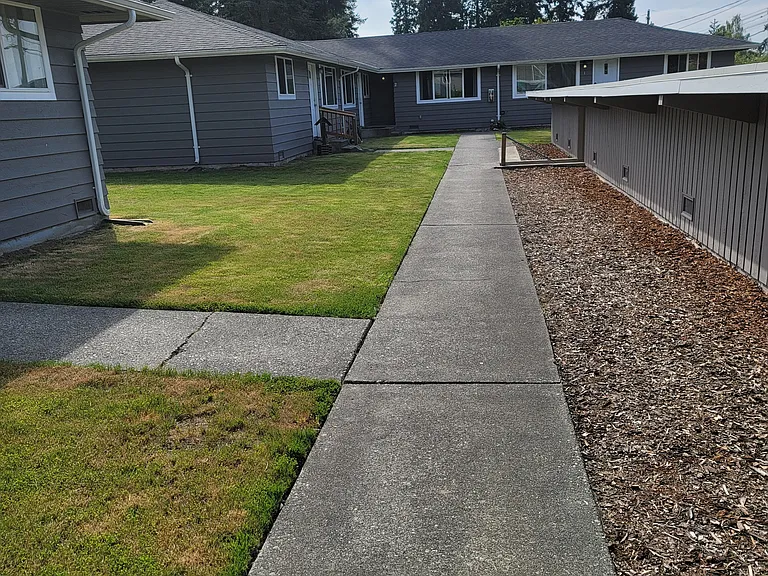 Washington Way — Photo 1