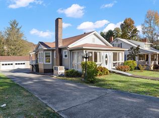 427 E McKinney Ave, Rogersville, TN 37857