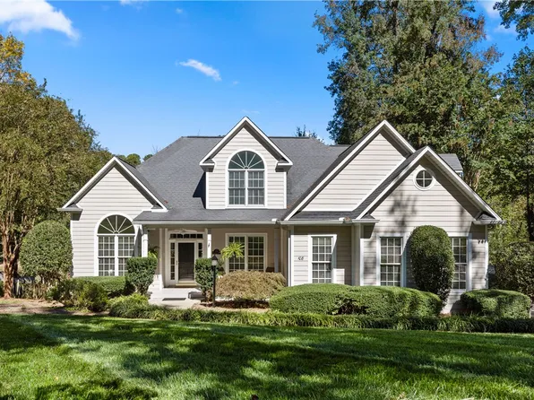 108 Lake Bowen Dr, Inman, SC 29349