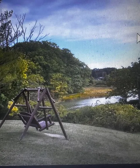 Olde English Village — Photo 5