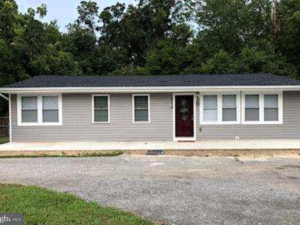 1st image of 8134 Woodyard Rd