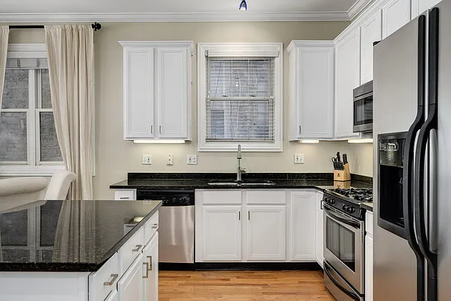 2512 W Thomas St #1 — Photo 8