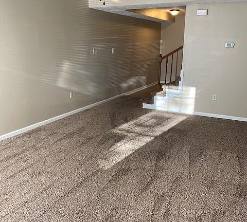 5th image of 422 Sara Leigh Dr #1