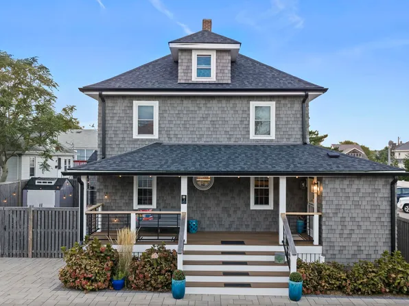 3 Lincoln St, Hull, MA 02045