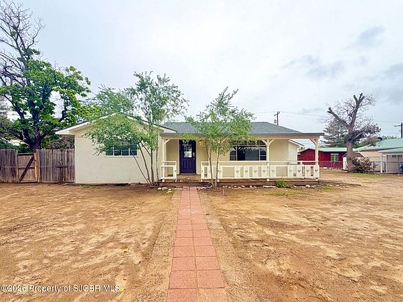 2nd image of 204 Hermosa Dr