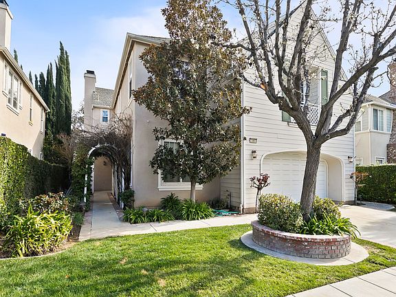 2nd image of 23803 Spinnaker Ct