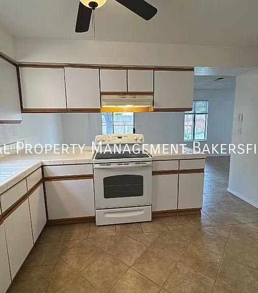 6513 Pine View Dr — Photo 8
