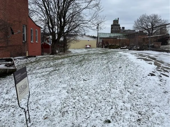 54 E Walnut St, Washington, PA 15301