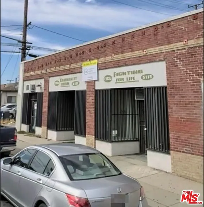 2313 S Atlantic Blvd
