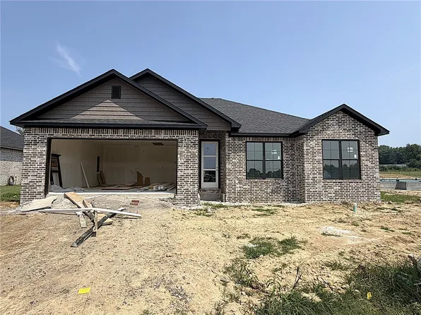 1318 Big Oak Dr, Alma, AR 72921