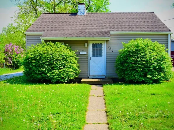 937 W 35th St, Erie, PA 16508