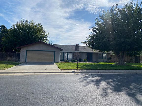 4th image of 23 Walnut Tree Dr