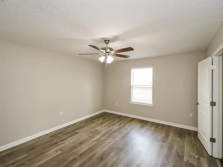 3258 Hidden Meadows Ct — Photo 9