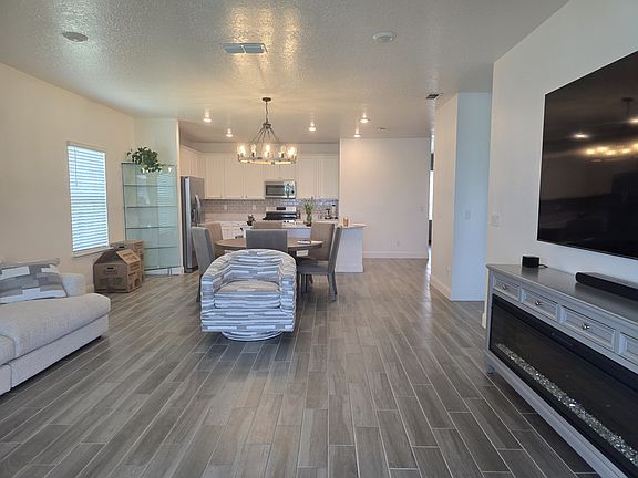 3rd image of 92 Pine Candle Way