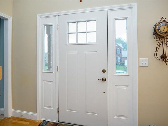 4th image of 9401 Gem Stone Dr