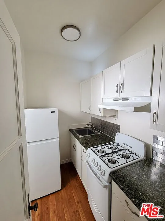 Studio, 1.0 bath, 450 sqft, $1,595 — Photo 4
