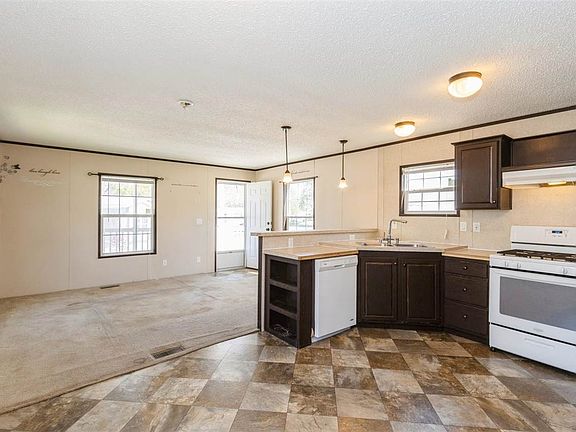 4th image of 33 East St Lot 33