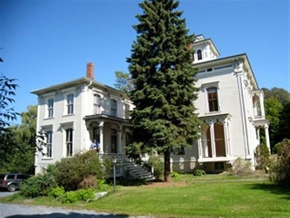 POSSIBLE MOTHER-IN-LAW APARTMENT