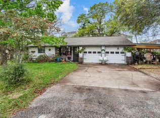 1215 Esther St, Kemah, TX 77565