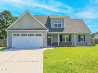 506 Deep Inlet Dr, Sneads Ferry, NC 28460