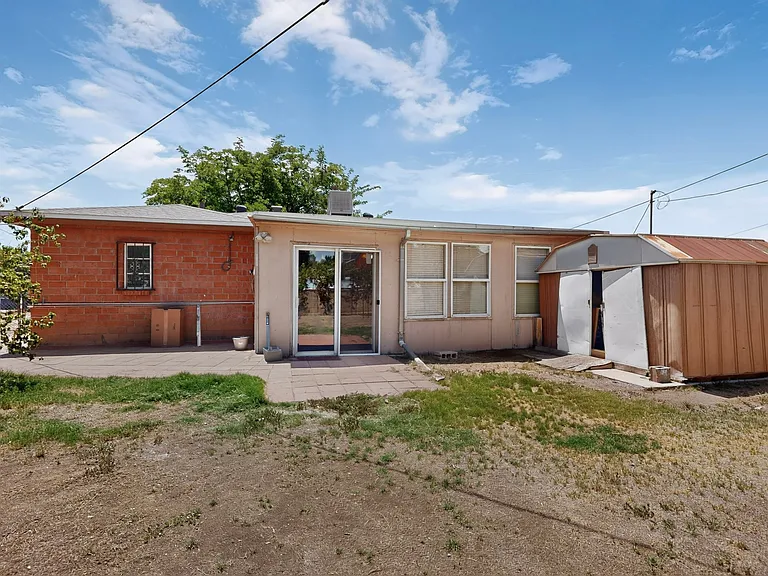 8715 Menaul Blvd NE — Photo 29