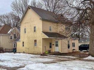 203 2nd Ave NE, Hampton, IA 50441