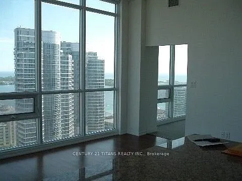 55 Bremner Blvd #2807 — Photo 9
