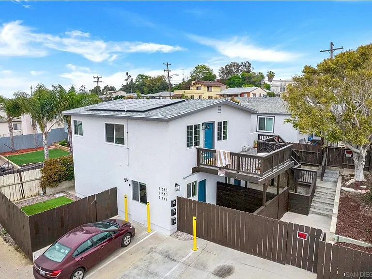 2242 W Jewett St — Photo 12