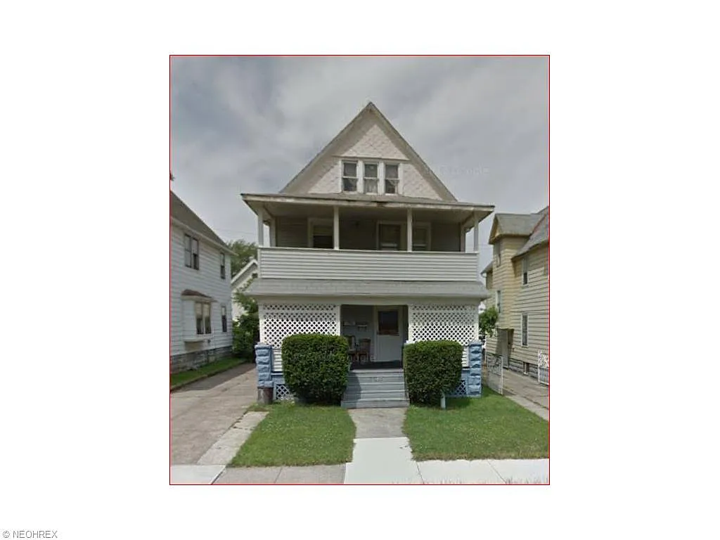 1350 W 61st St photo 1
