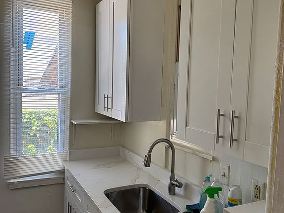 4th image of 3053 Guilford Ave