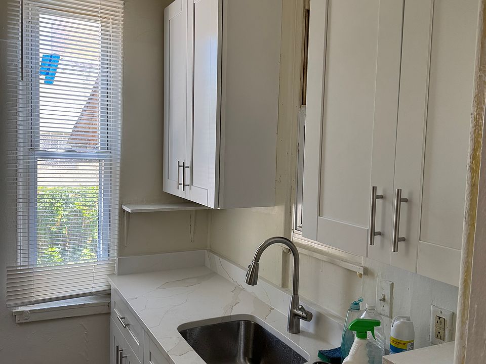 2nd image of 3053 Guilford Ave