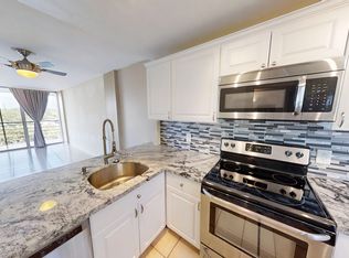 108 Royal Park Dr APT 4E, Oakland Park, FL 33309