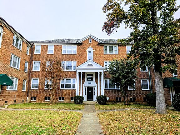 2nd image of 2702 Kensington Ave APT 1