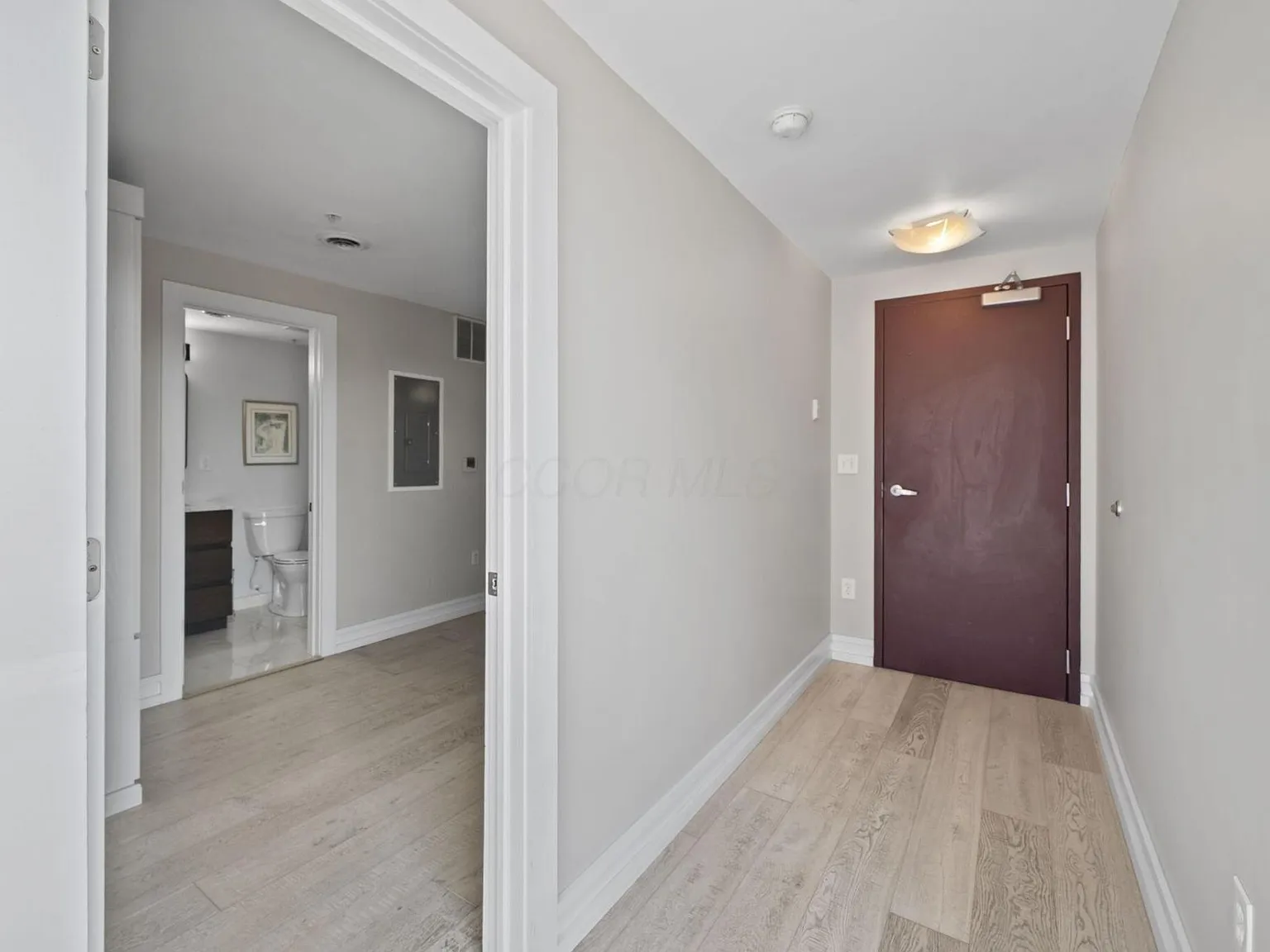 2 bed, 2.0 bath, 1275 sqft, $4,100 — Photo 4