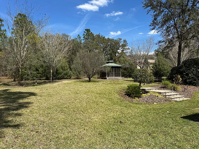 1879 W Pine Ridge Blvd — Photo 49
