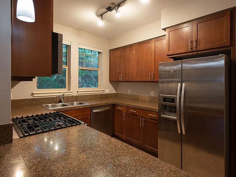 8535 Avondale Rd NE #A201 — Photo 9