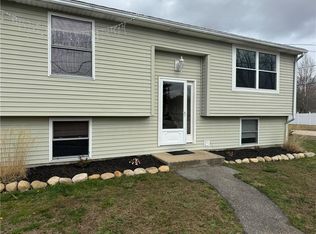10 Spencer Dr, Westerly, RI 02891