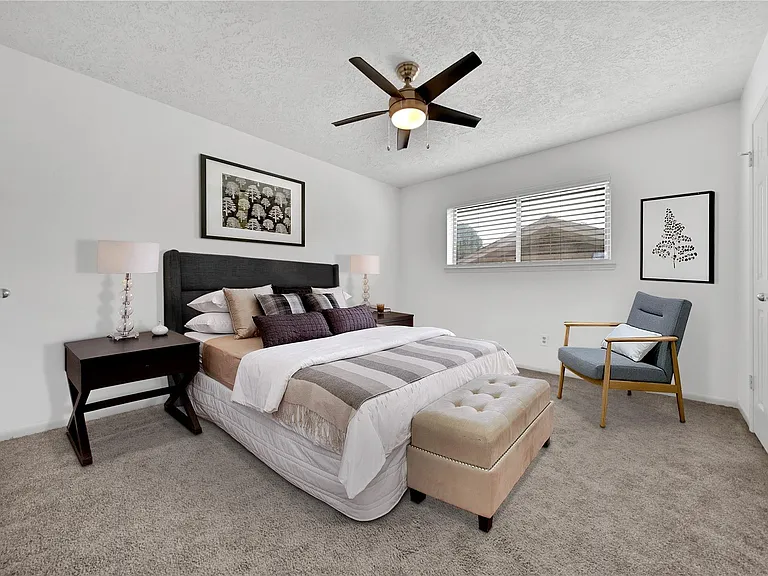 9411 Roos Rd — Photo 33