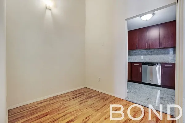 Rented by Bond New York | media 4