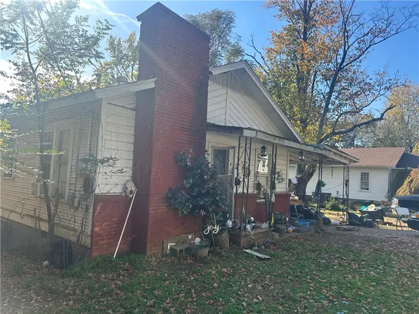 1309 Reynolds St, Clarksville, AR 72830