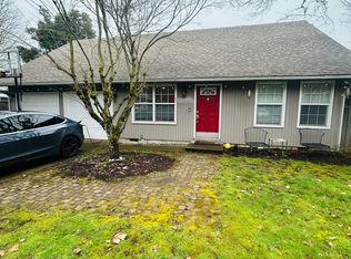 32777 E Maple St, Eugene, OR 97408