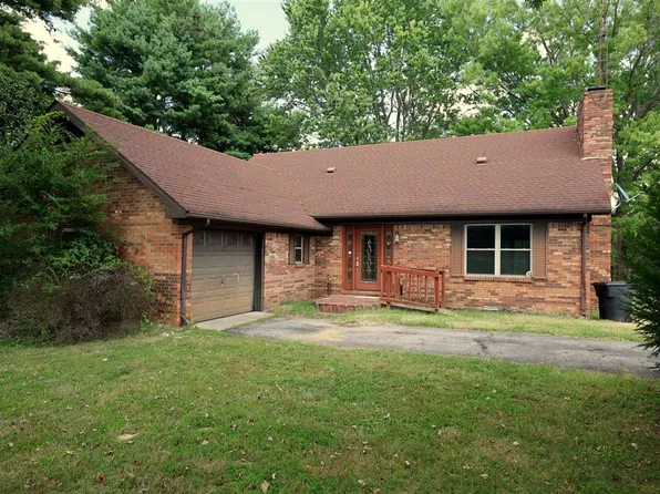 1315 Celina Rd, Tompkinsville, KY 42167
