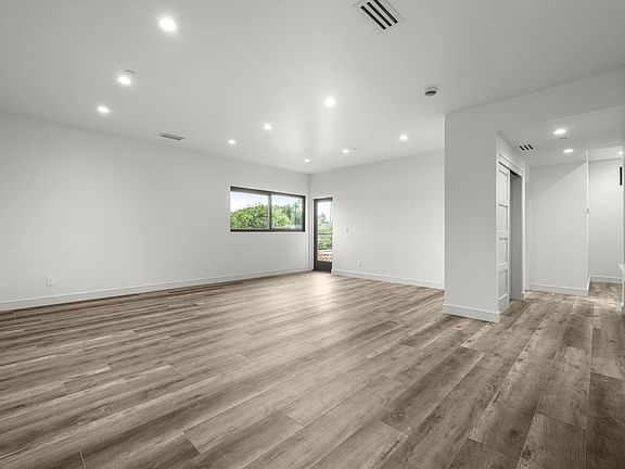 5th image of 1920 S Sherbourne Dr #2