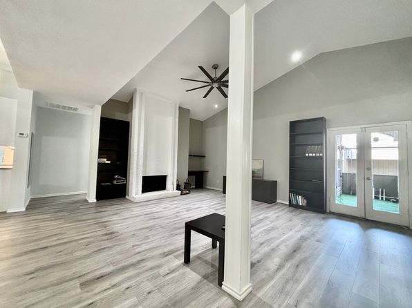 10405 High Hollows Dr #205